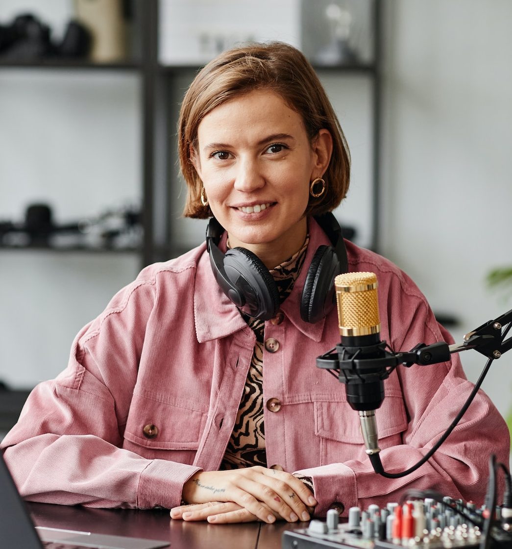 female-podcaster-smiling-e1664815088739.jpg female-podcaster-smiling-e1664815088739.jpg